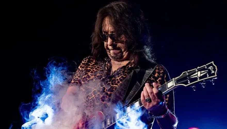 Ace Frehley ao vivo no Hellfest em 2015