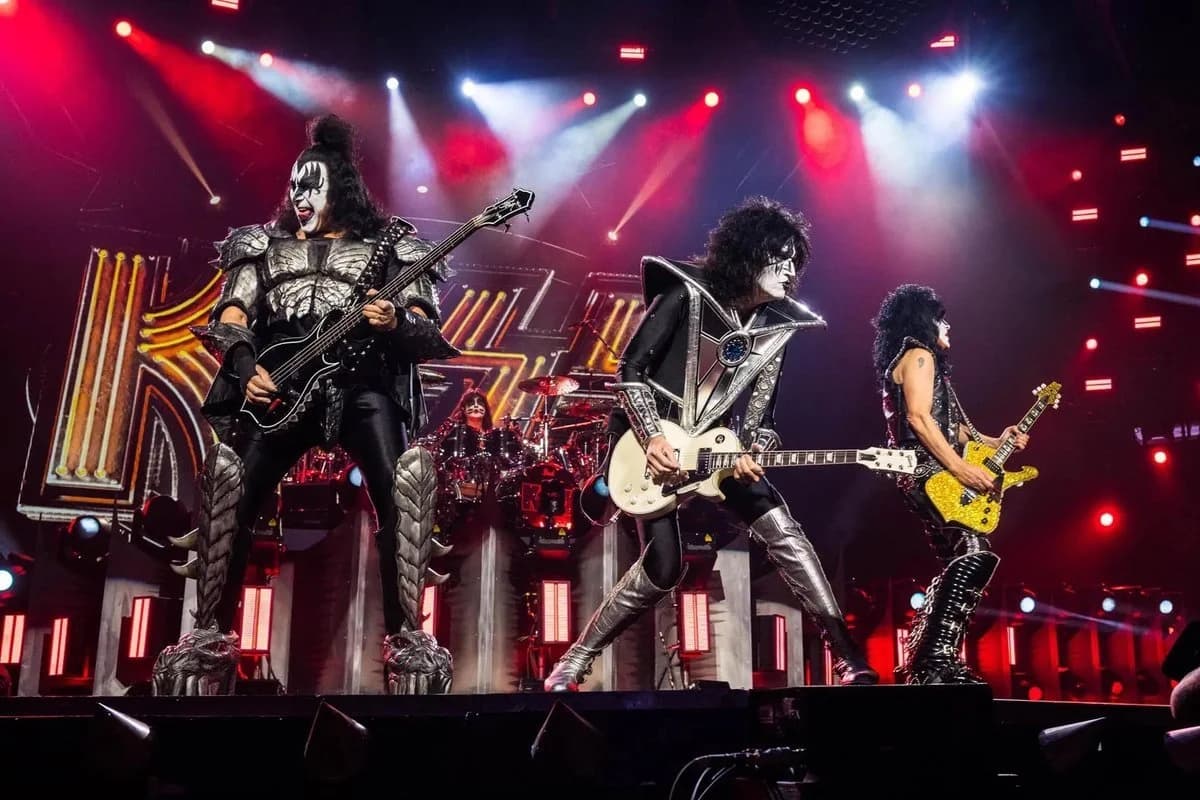 Formação clássica do KISS e suas quatro personas originais: Starchild, Demon, Spaceman e Catman